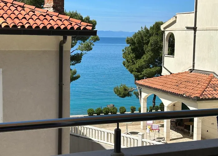 M&m Beachfront Makarska