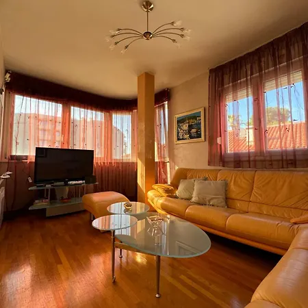 Apartment M&m Beachfront *