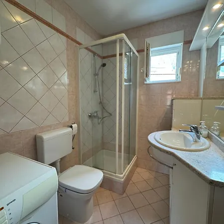 Apartment M&m Beachfront Makarska