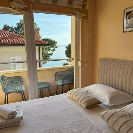 Lägenhet M&m Beachfront Makarska